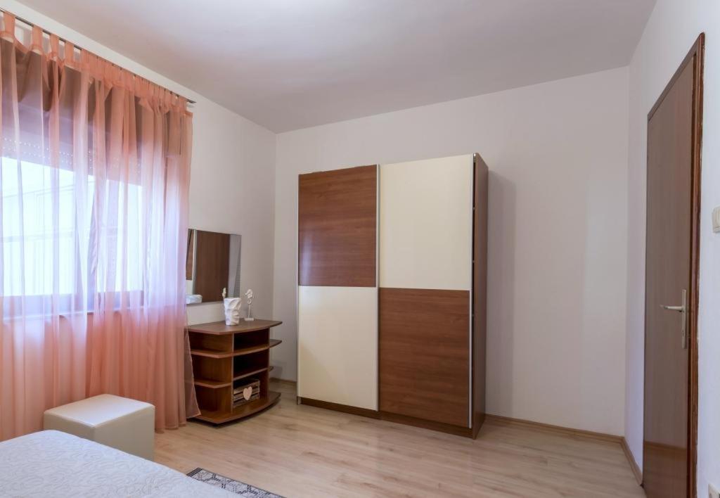 Apartment In Kastel Novi With Terrace, Air Conditioning, Wifi, Washing Machine 5104-2 Kastela Luaran gambar